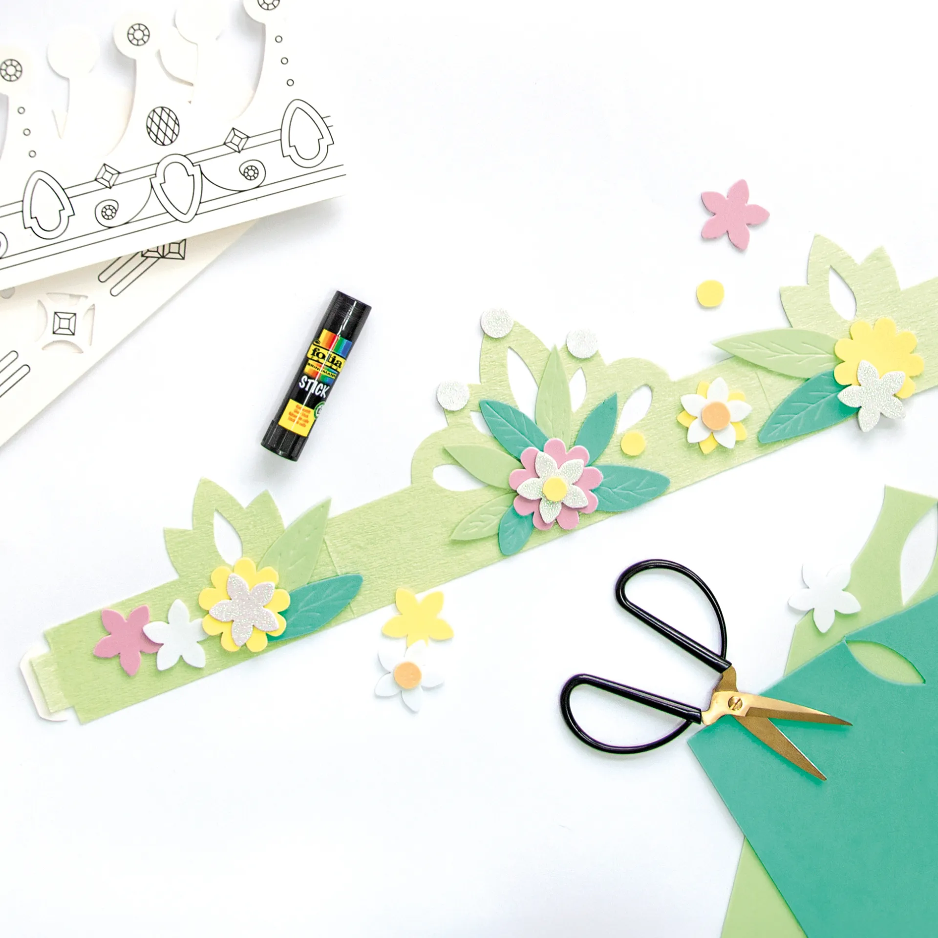 Kinderkronen aus Pappe, weiß, 6 Stück