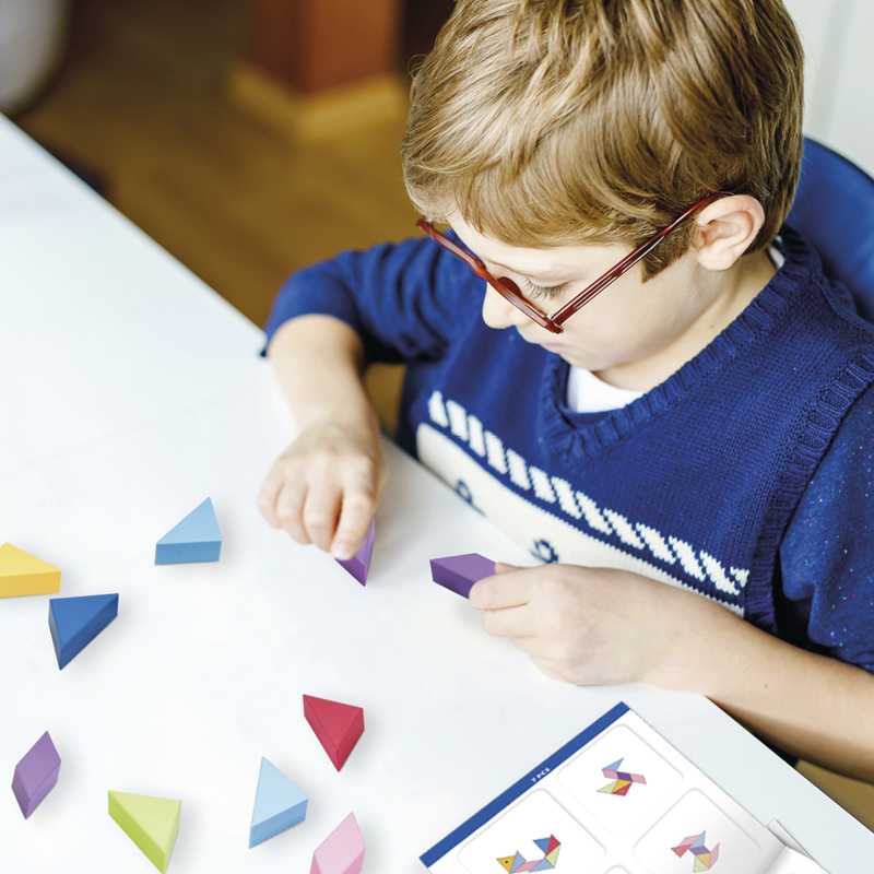 Puzzle "Cubi Mag", magnetisch, 13-tlg. Puzzle "Cubi Mag", magnetisch, 13-tlg.