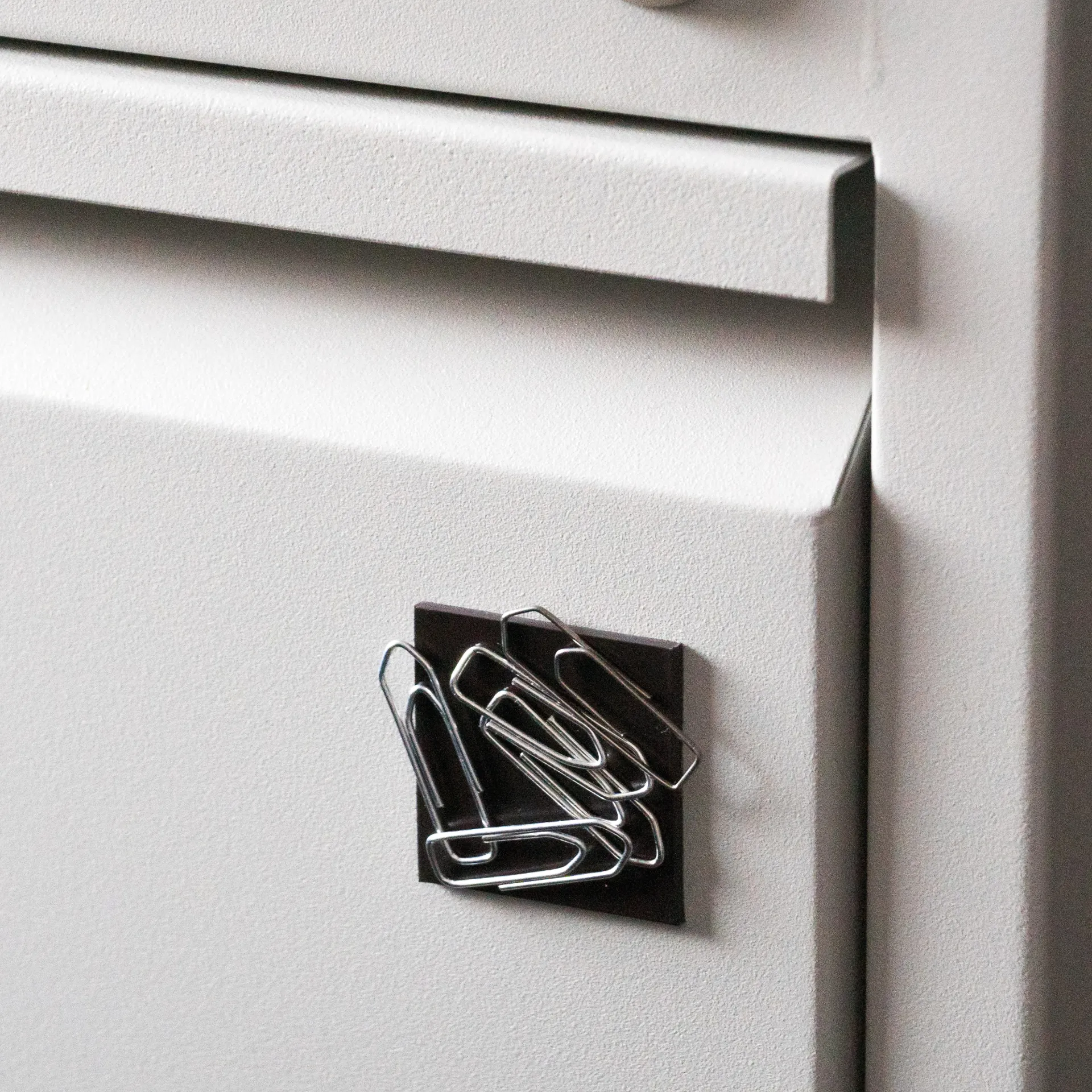 Magnet-Plättchen selbstklebend, 20x20 mm, 100 Stück