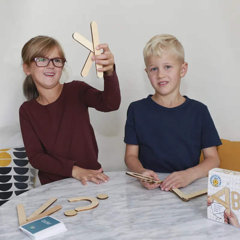 Set Holz-Buchstaben magnetisch, 60-tlg. in Box