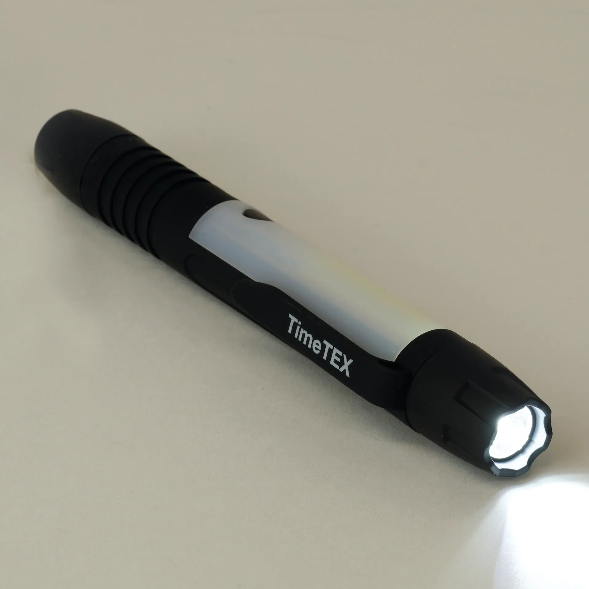 Latarka LED z lampką do czytania, długość 17 cm, średnica 2 cm