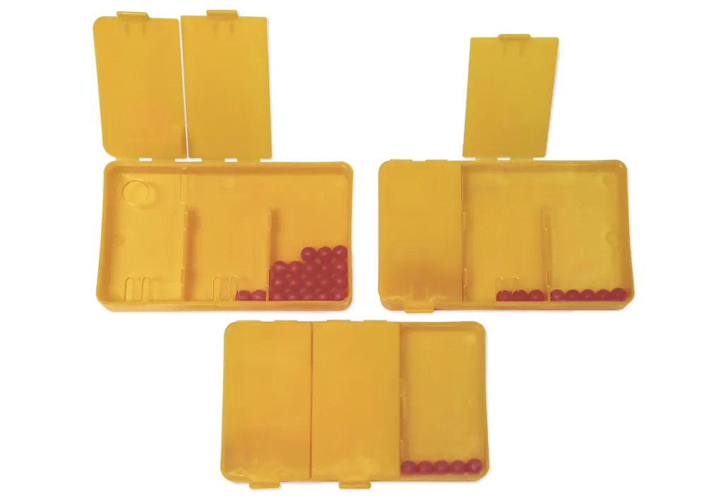 Cutiuță cu 3 camere, cu 20 de mărgele