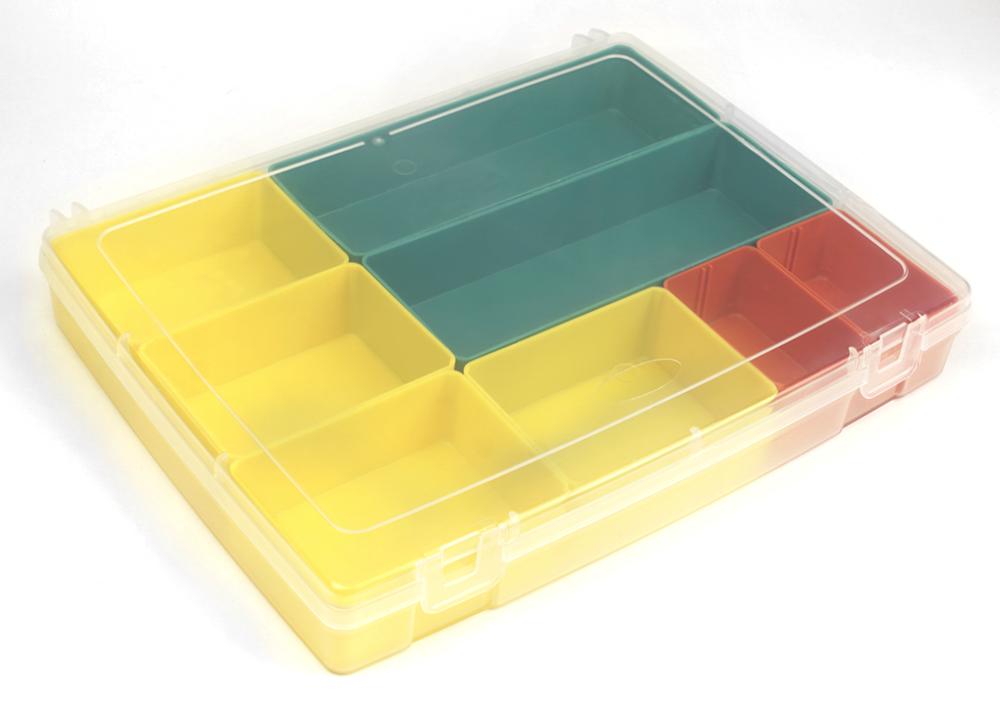 Plastikowe pudełko na asortyment z 8 przegródkami