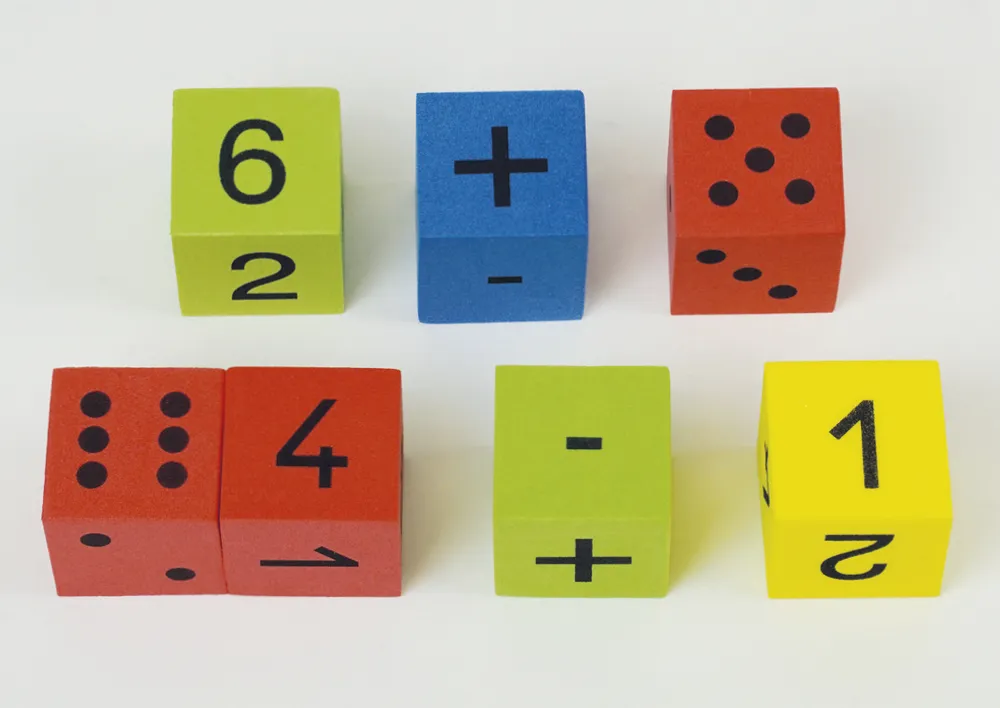 Kości Silent Dice "Matematyka", 32 szt., 25 mm, w słoiczku