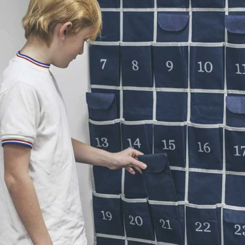 Handy-Hotel "Cyber-Safe" mit 30 Einstecktaschen, 128x78 cm