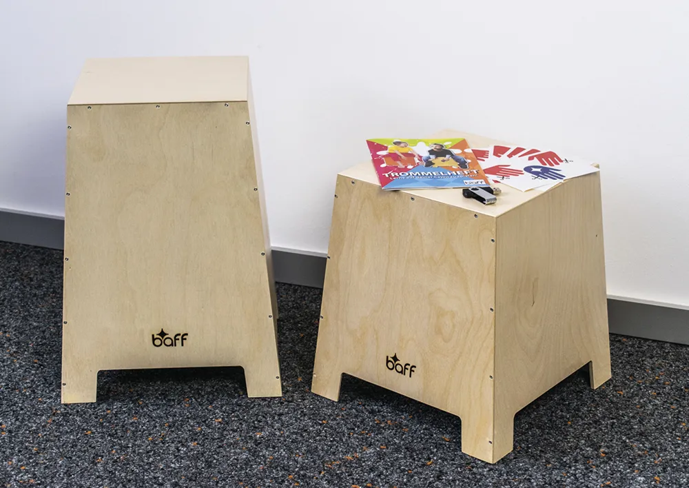 Stapelbare Cajon, Sitzhöhe 34 cm