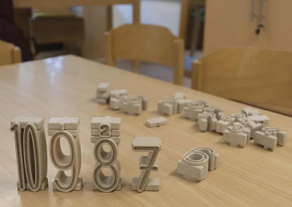 Klassensatz Stapel-Zahlen naturfarben, 8-tlg., in Stapel-Box