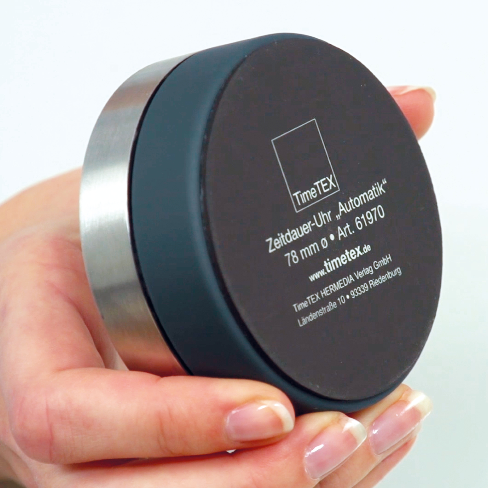 „Automatyczny” kompaktowy timer z magnesem