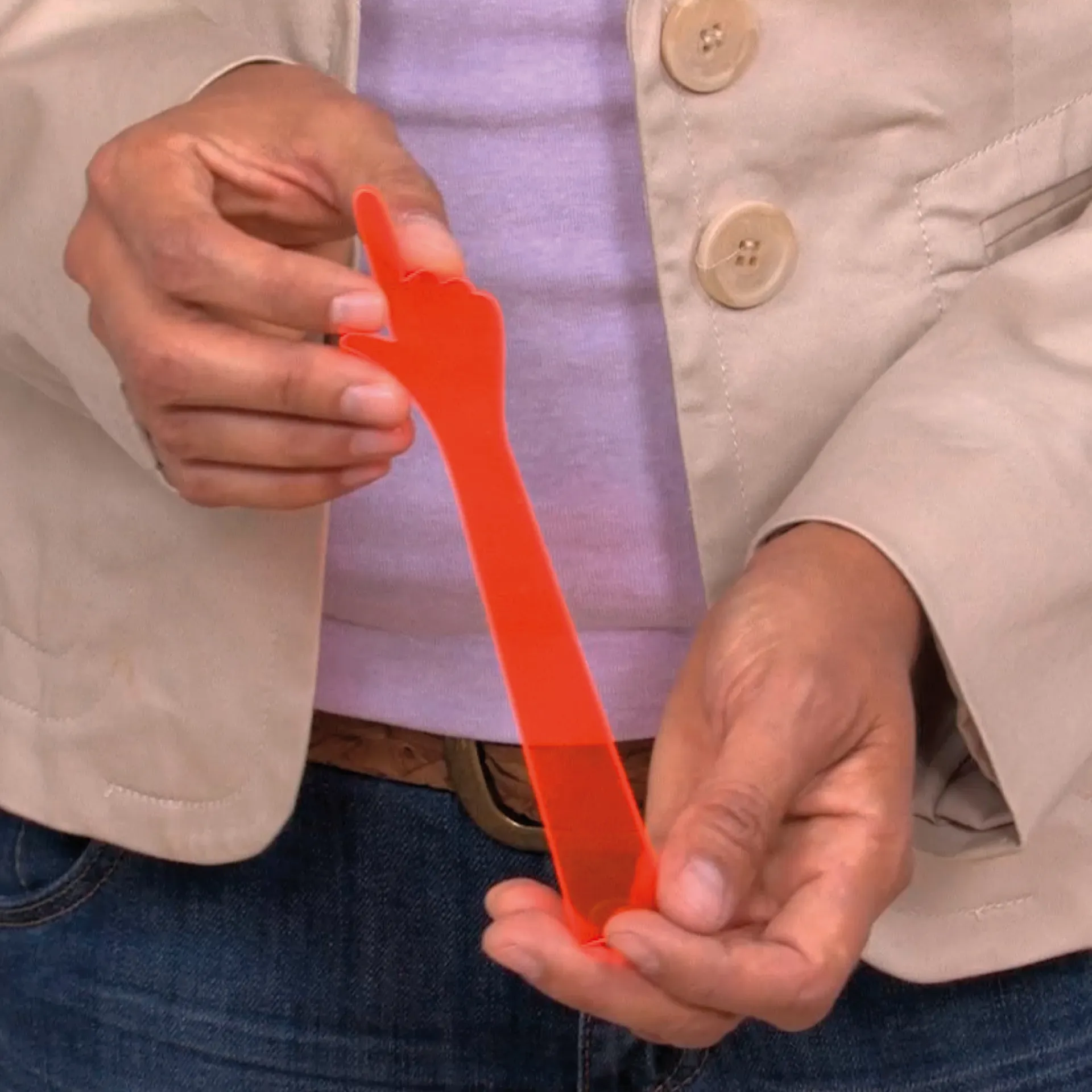 Pekpinne orange "hand" för overhead presentation