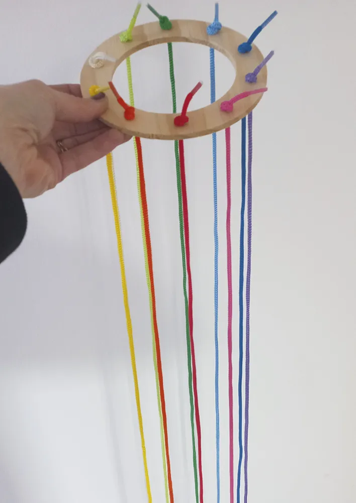 Fädelringe aus Holz, 9 Stück