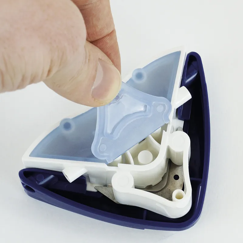 Mini-rotunjitor de colțuri "Plus", pentru folii de laminat + hârtie