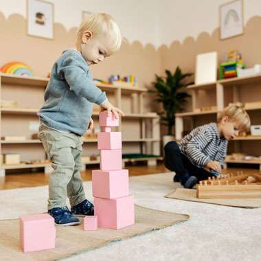 Montessori-Pädagogik im Kindergarten – Was steckt dahinter? Montessori-Pädagogik im Kindergarten – Was steckt dahinter?