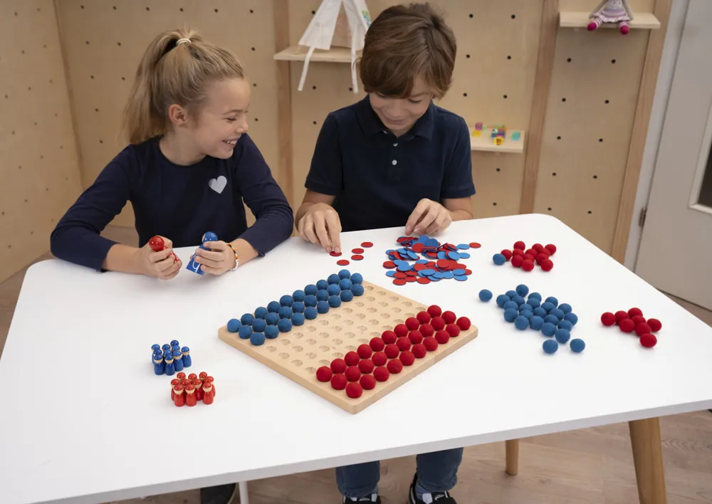 Fiches blauw/rood van vilt, 100 stuks