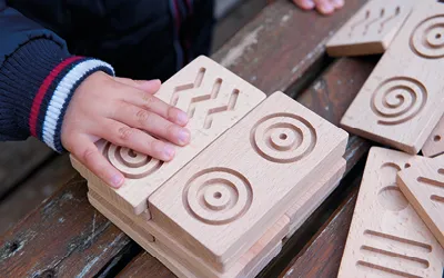 Kim Spiele im Kindergarten