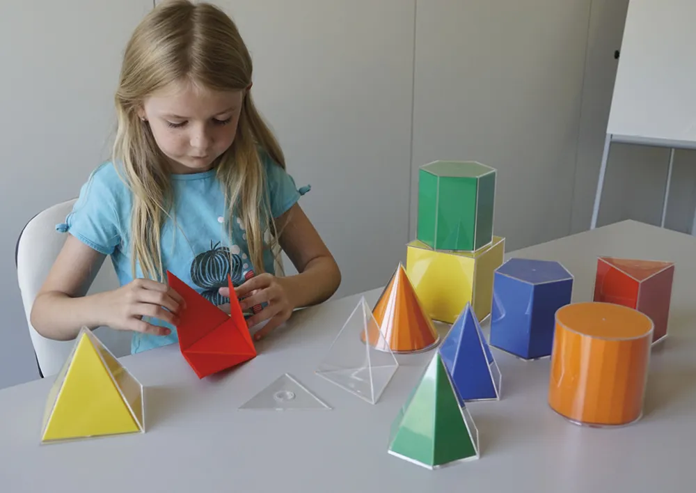 Geometriuppsättning av figurer med ytbehandling 22 delar