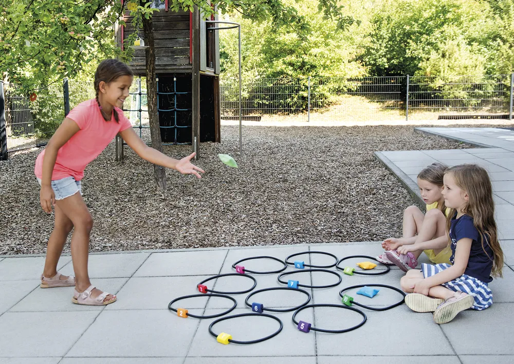 beleduc Hüpf- und Wurfspiel mit Zahlen, 15-tlg.