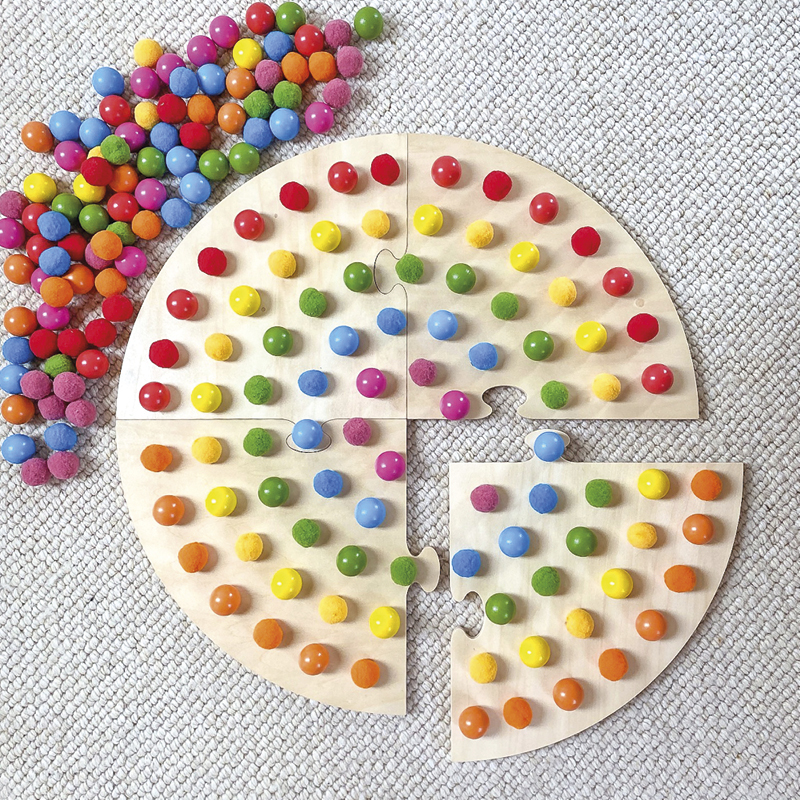 Legespiel "Regenbogen-Legekreis", 184-tlg. Legespiel "Regenbogen-Legekreis", 184-tlg.
