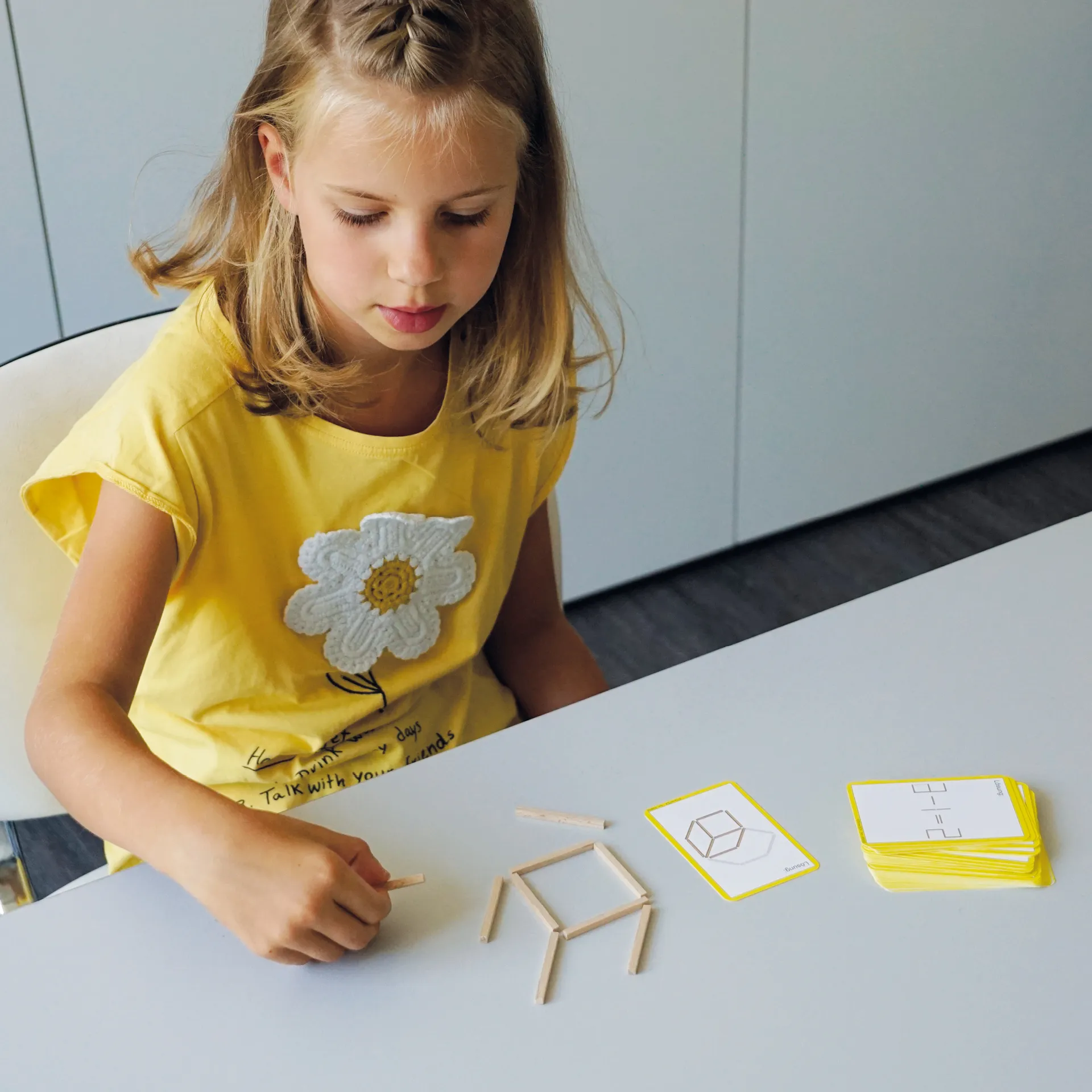 Holz-Stäbchen-Spiel im Etui Holz-Stäbchen-Spiel im Etui