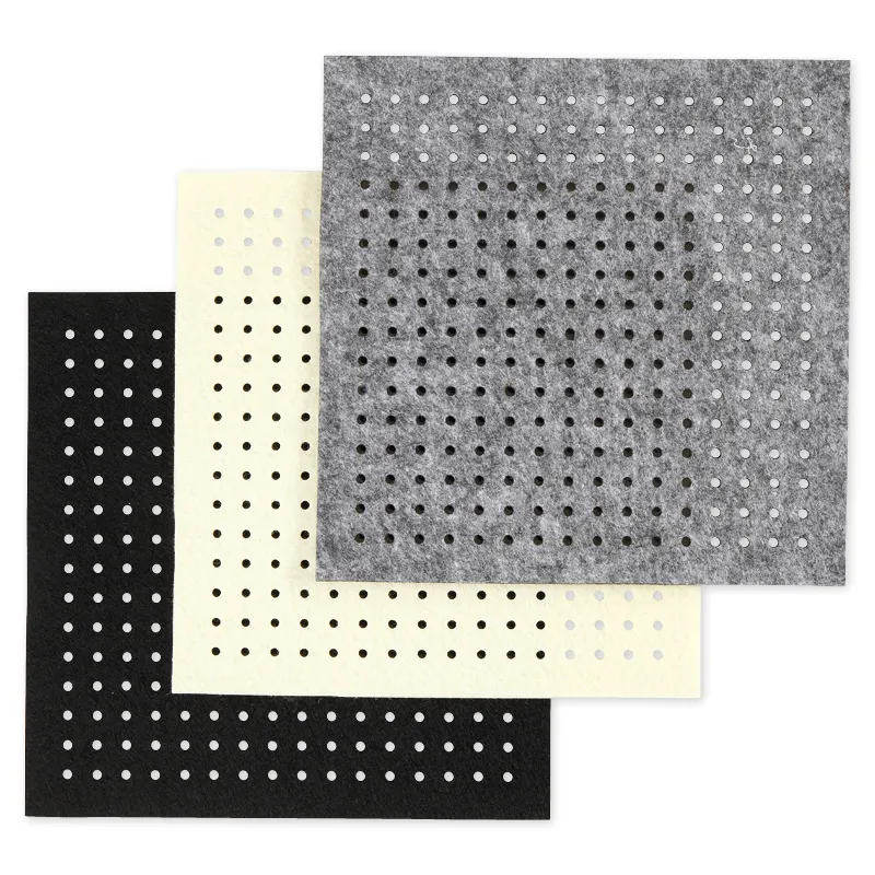 Bastel-Filz mit Löchern, 20x20x0,3 cm, 12 Stück