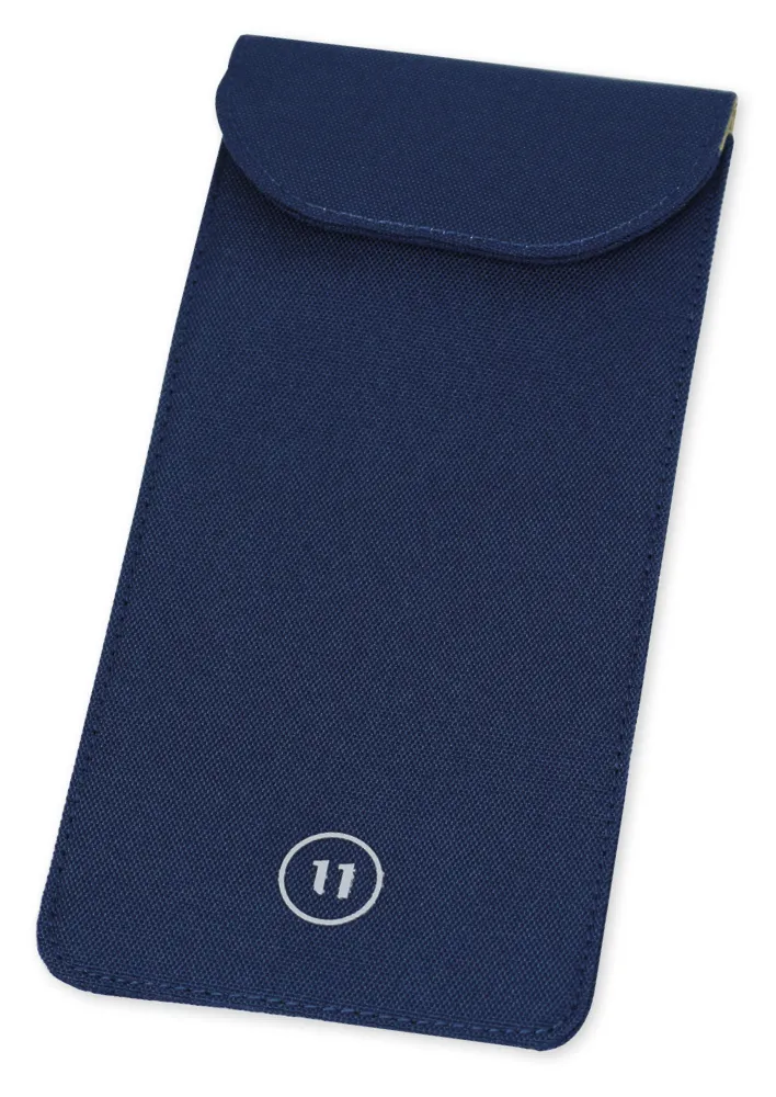 Handy-Hotel "Cyber-Safe" mit 30 Einstecktaschen, 128x78 cm