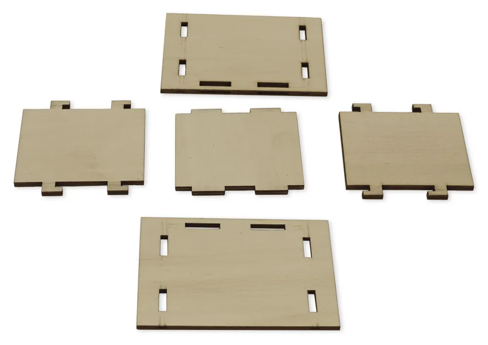 Jahreskalender aus Holz, ca. 38 x 60 cm