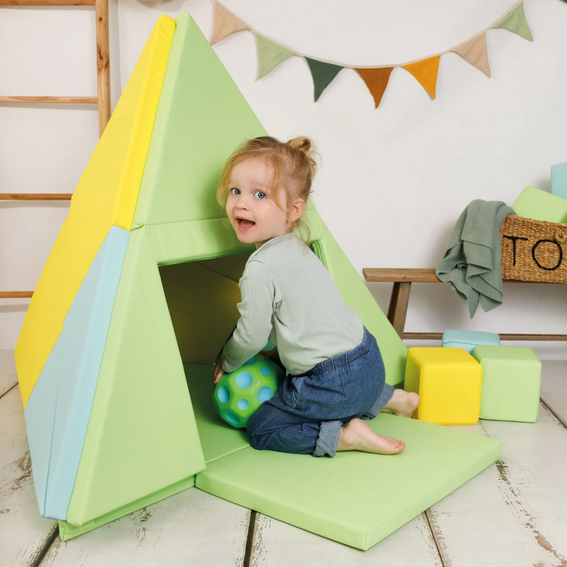 Spielmatte 3in1, faltbar zu Spielzelt und Boot