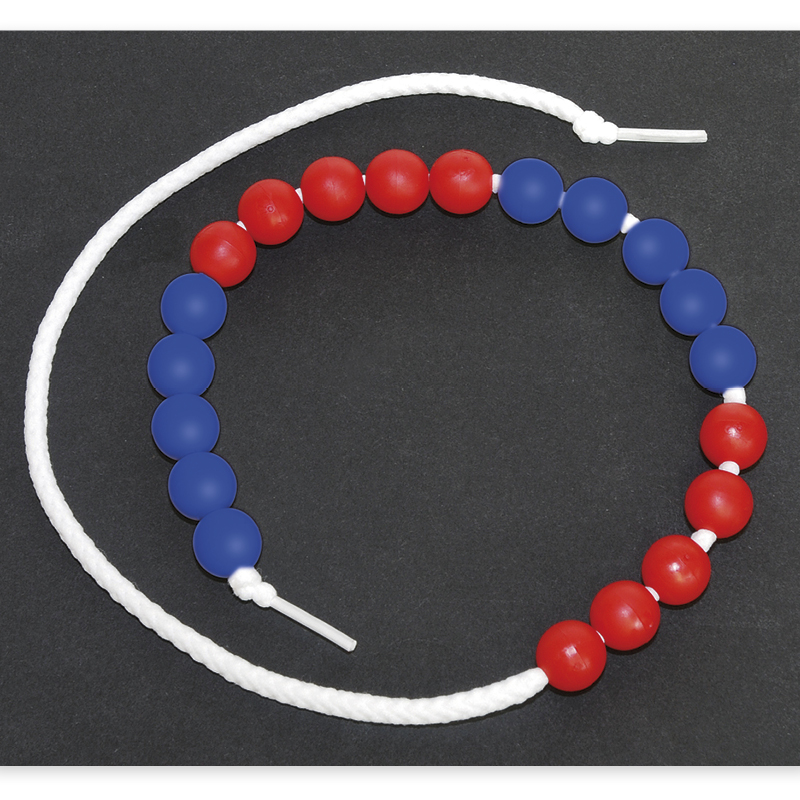 Set de classe 24 lacets élèves + 1 lacet démonstration, 20 perles rouges et bleues Set de classe 24 lacets élèves + 1 lacet démonstration, 20 perles rouges et bleues