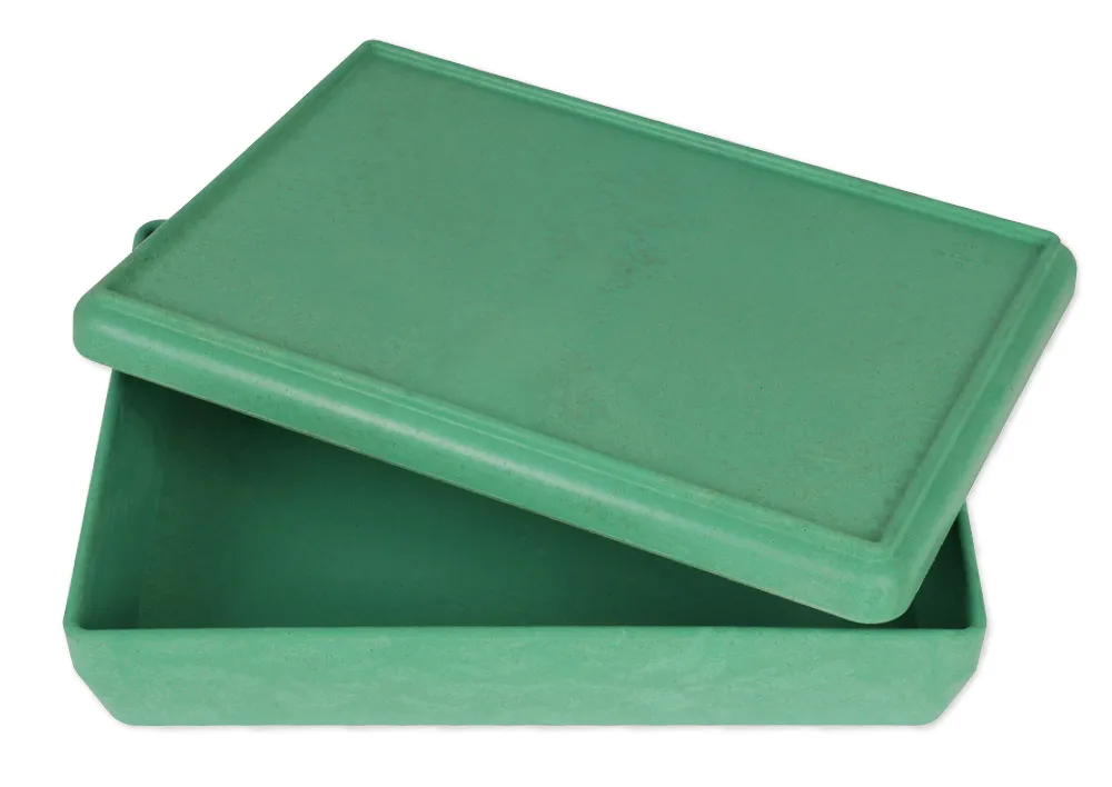 Stapellåda med lock, tillverkad av RE-Wood