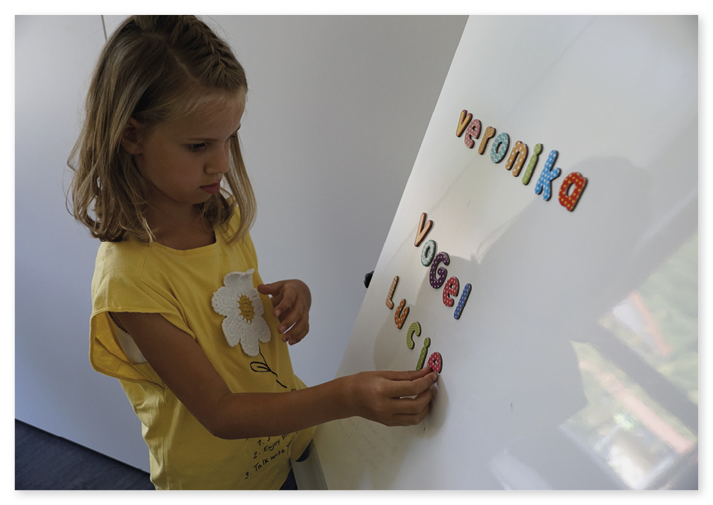 Litery magnetyczne w pudełku, ok. 45x45mm, 100szt.