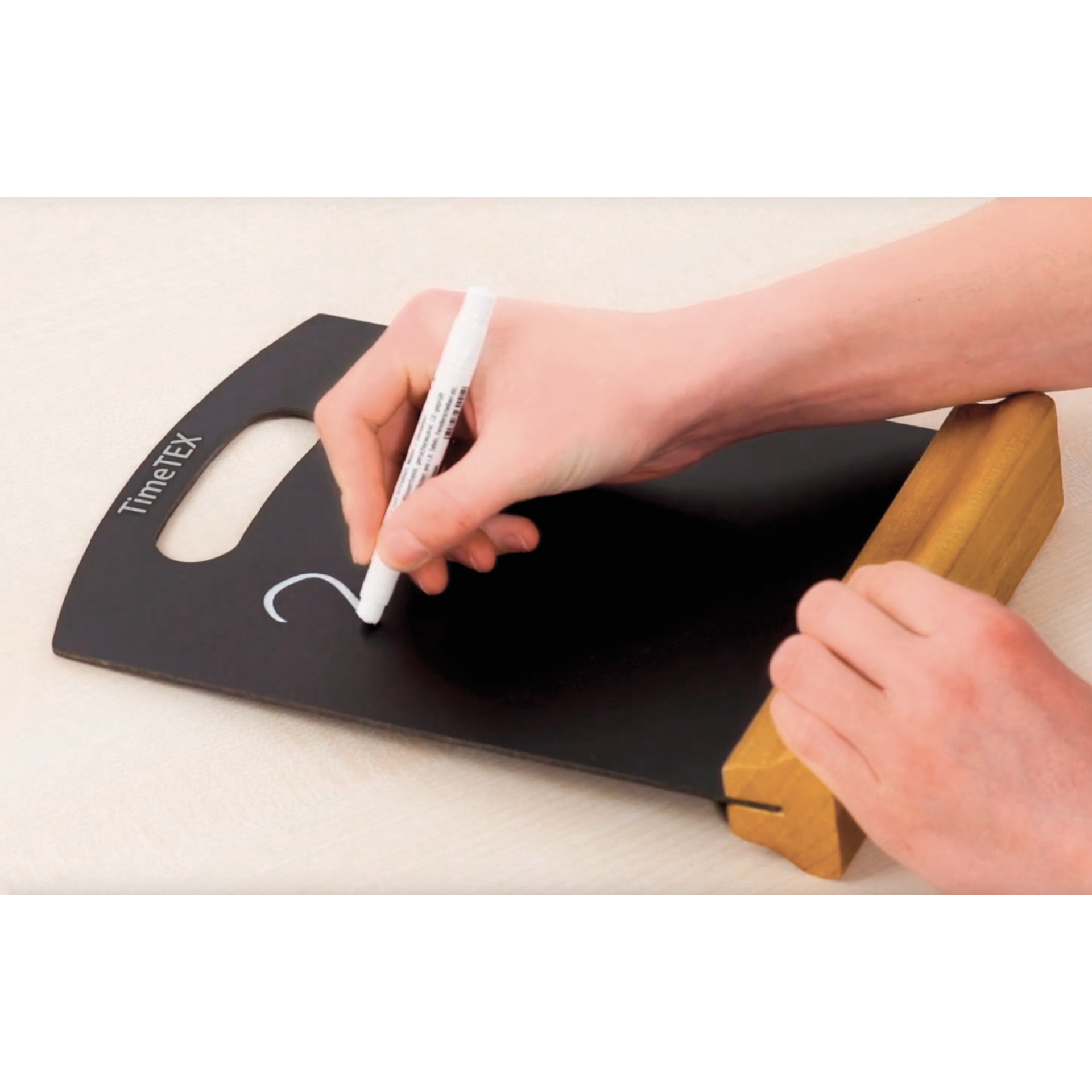 Bordsskiva A4 med stativ och handtagsöppning