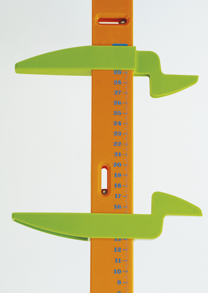 Universell mätanordning 5 i 1, tillverkad av plast, 7 st.