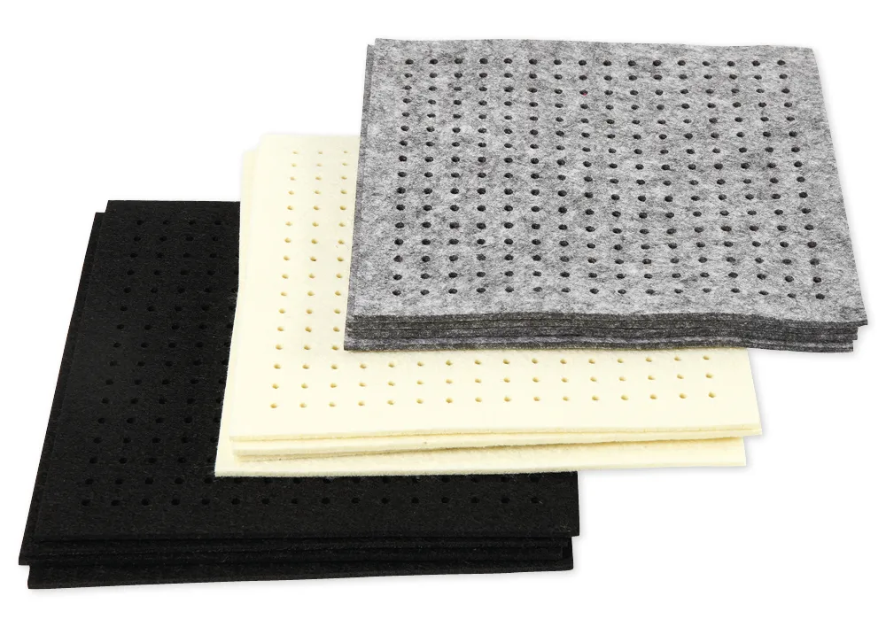 Bastel-Filz mit Löchern, 20x20x0,3 cm, 12 Stück