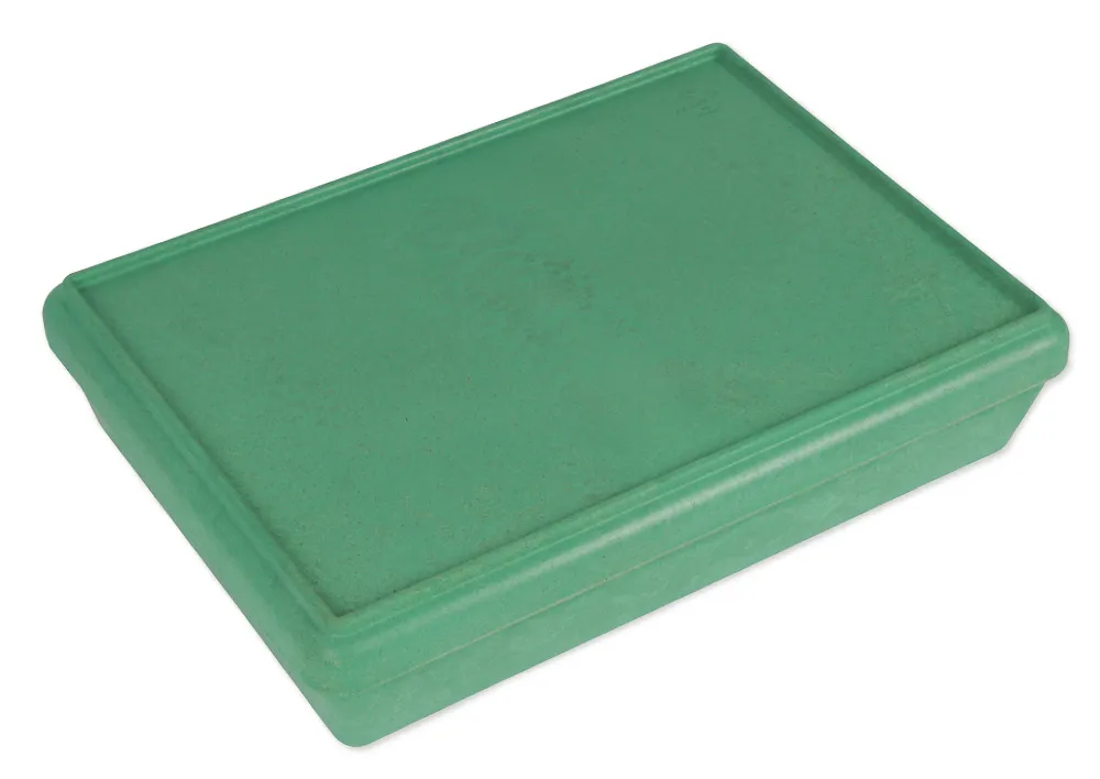 Stapellåda med lock, tillverkad av RE-Wood