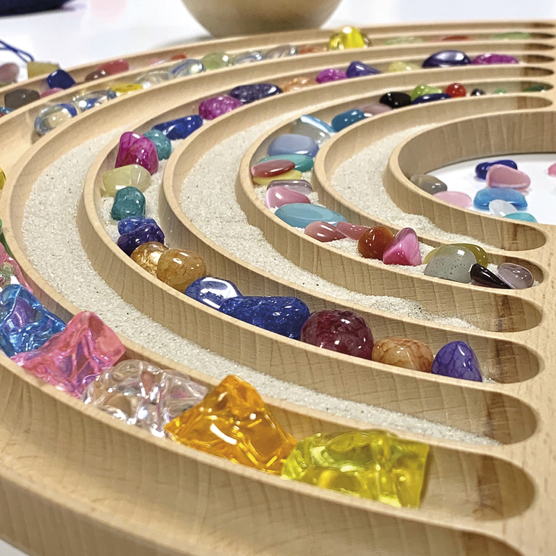 Regenbogen-Brett aus Holz, 45x22 cm