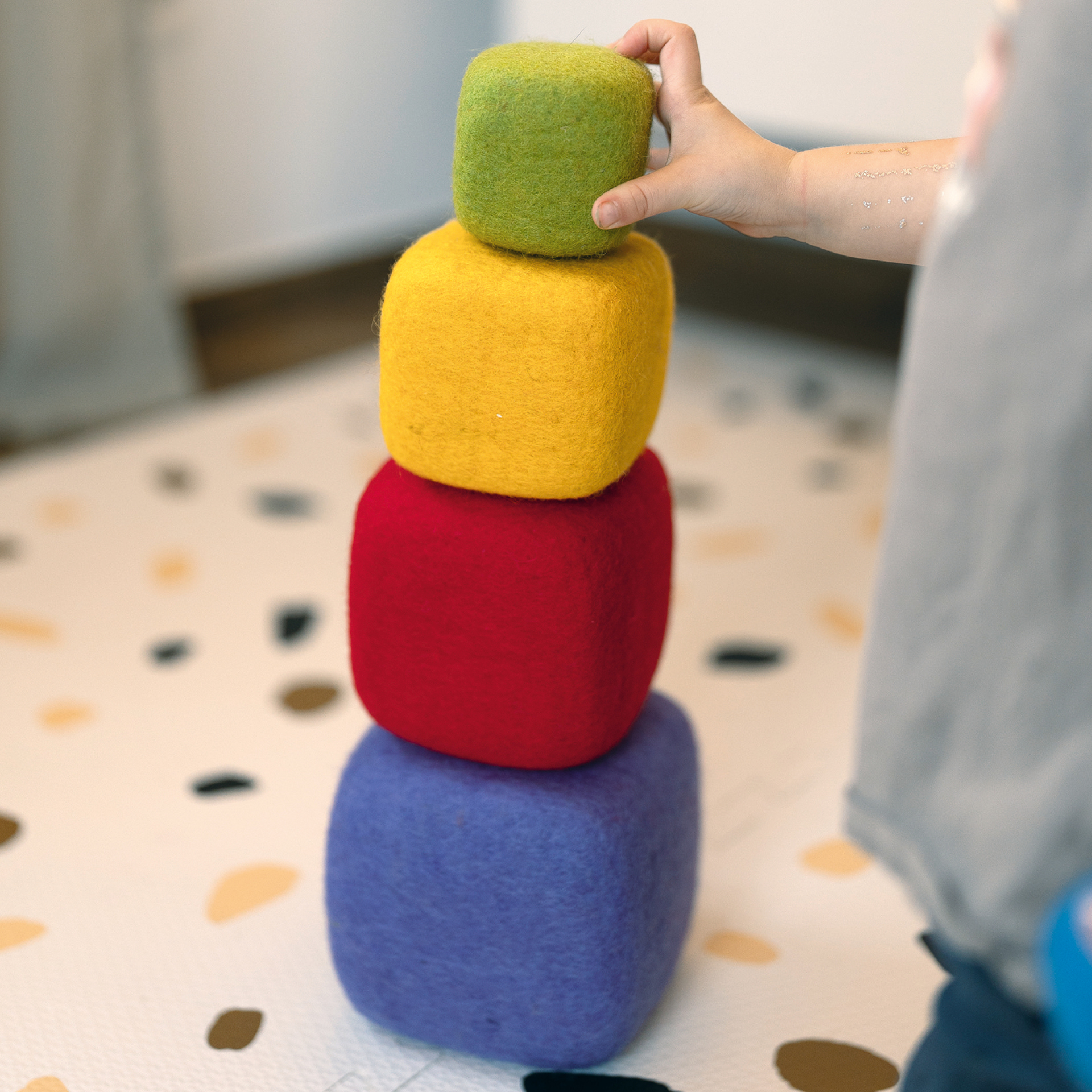 Set Filz-Stapelwürfel "Regenbogen", 5-tlg.